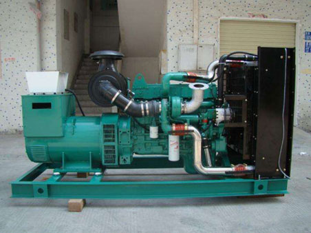 秦安1100kw康明斯柴油发电机组图片 秦安1100kw康明斯柴油发电机组图片